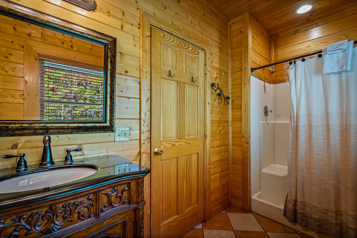 Main floor king BR 2 bathroom
