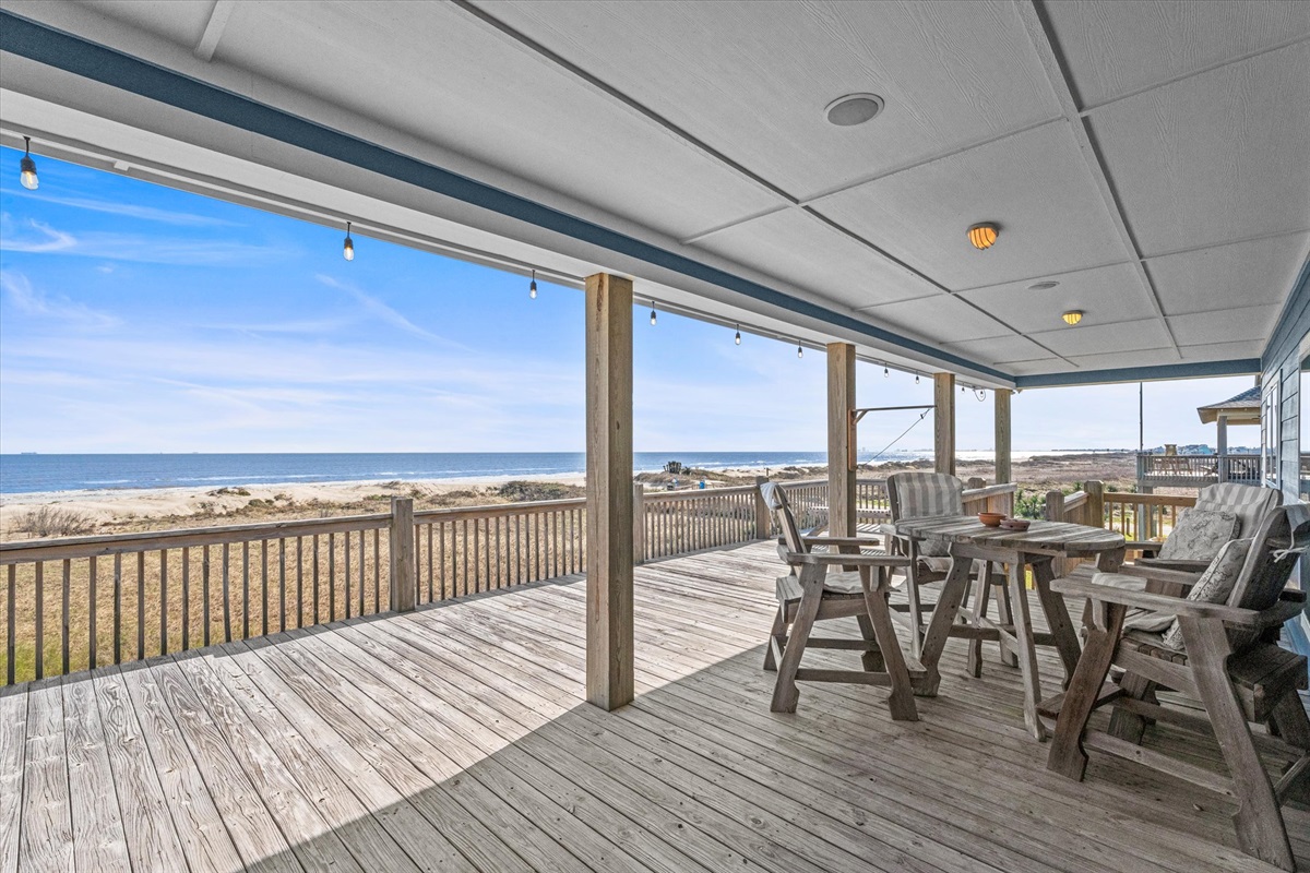22fa475cbd354fae9b68193651b7b664 Large | Beachhouse | Texas | TX | Vacation Homes | Galveston | Crystal Beach | Kokomo | Breezy Days | Beachfront Elegance | Sunrise Serenity | Southern Sands Property Management, LLC
