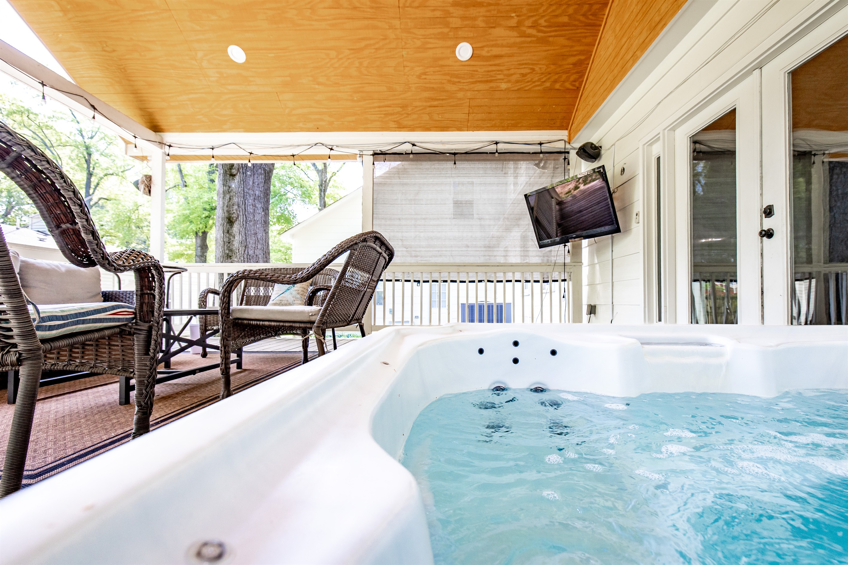 Deck with hot tub, seating, TV