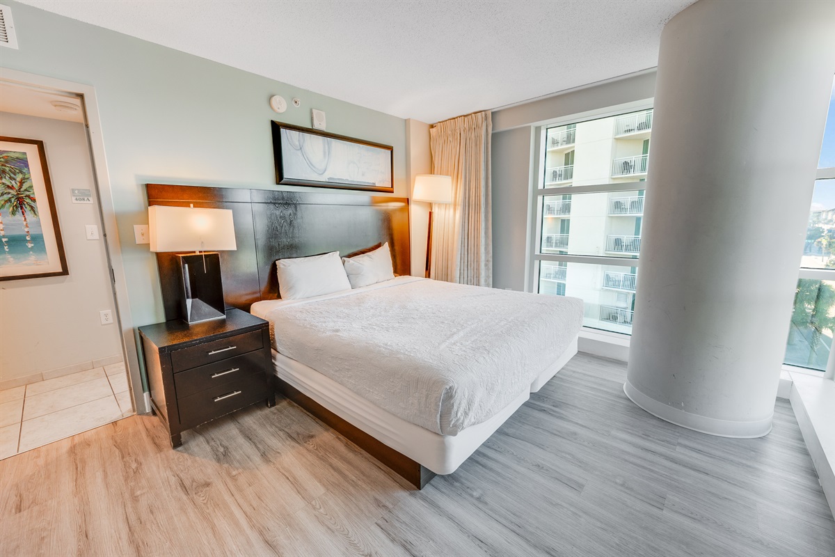 Stunning Bedroom Beautifully Decorated with Amazing Views (Room B)💫✨