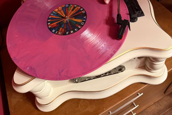 Set the mood the old-fashioned way. The primary suite's working record player is stocked with a few classics — or spin your own. Because every great NOLA night deserves a soundtrack.