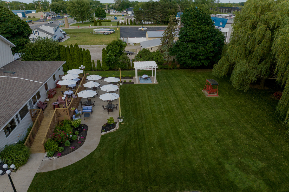 Lake Erie Area Event Patio and Wedding Space