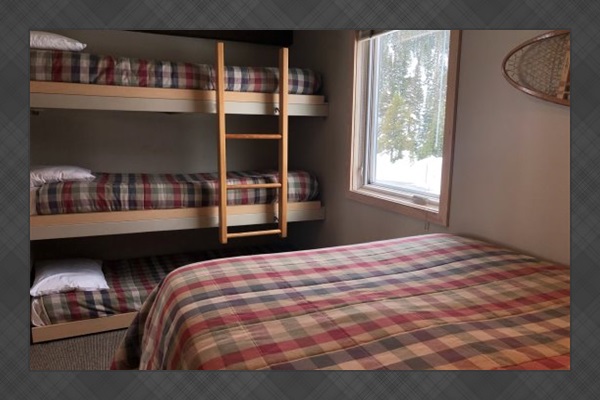 Bedroom: 3 Twin-size beds