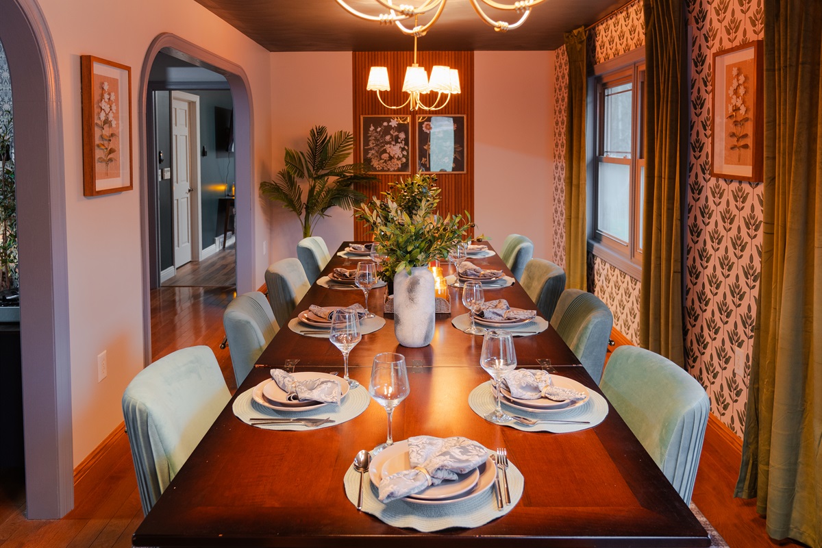 Enjoy meals together in this cozy dining area with comfortable seating and plenty of room to spread out.