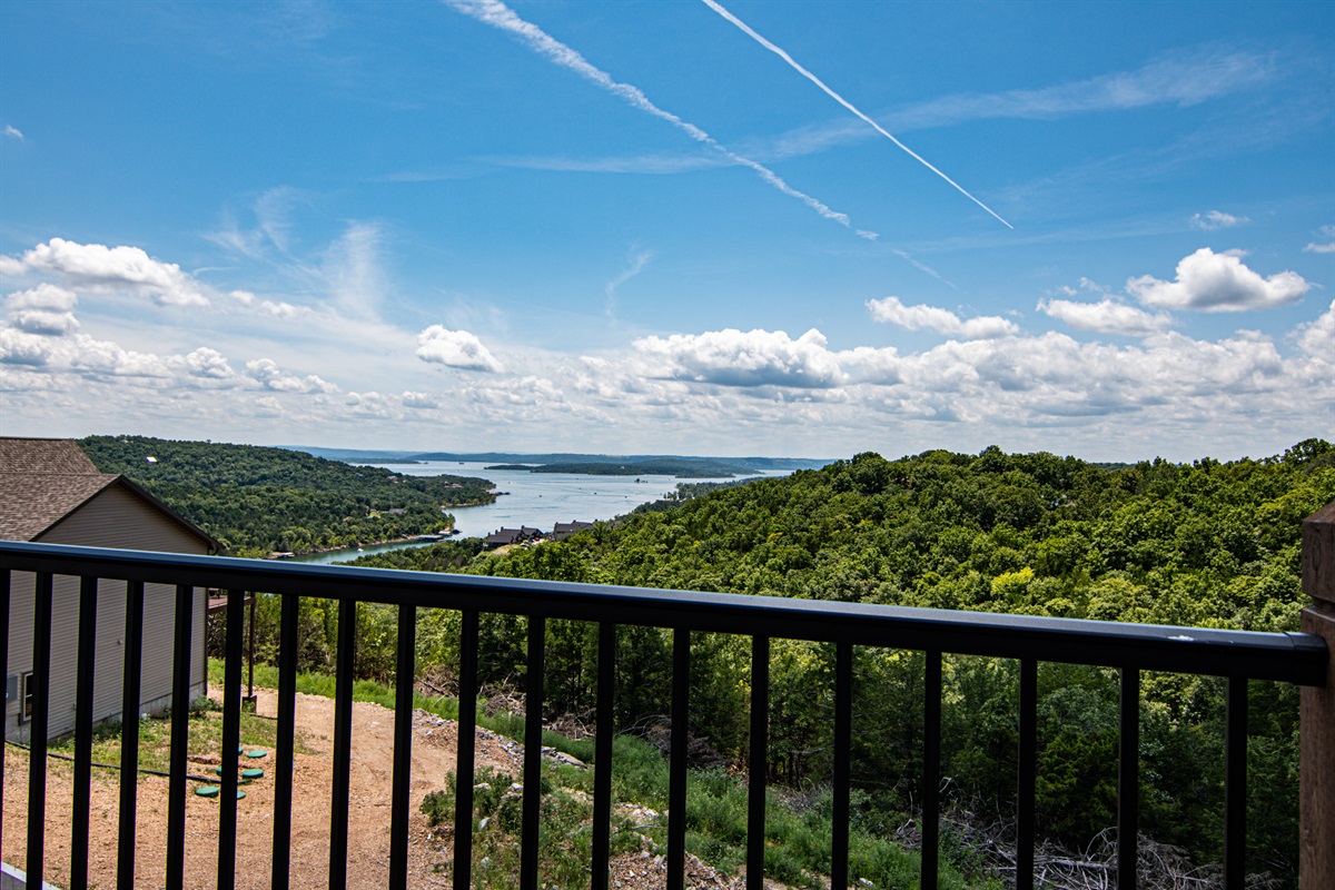Gorgeous Table Rock Lake views!