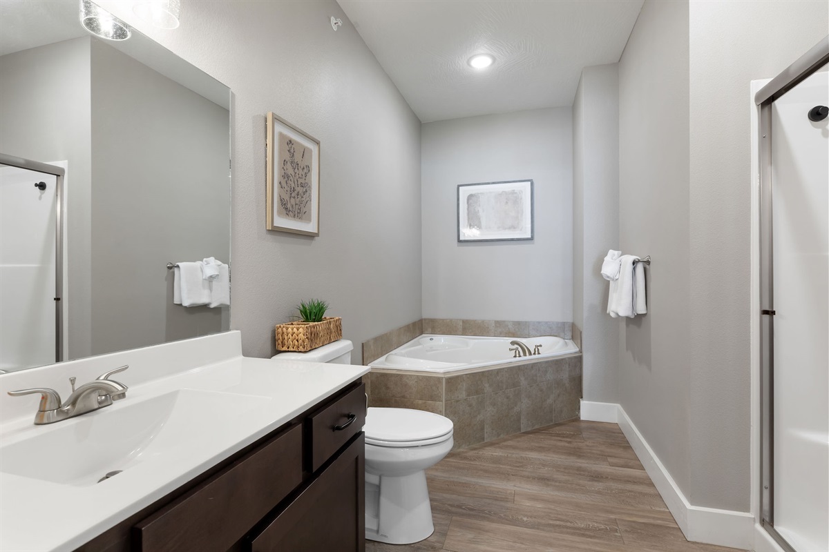 Ensuite bath