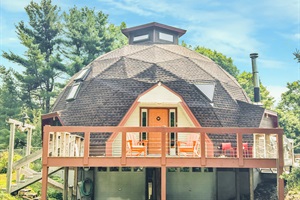 Dome cabin view from driveway
