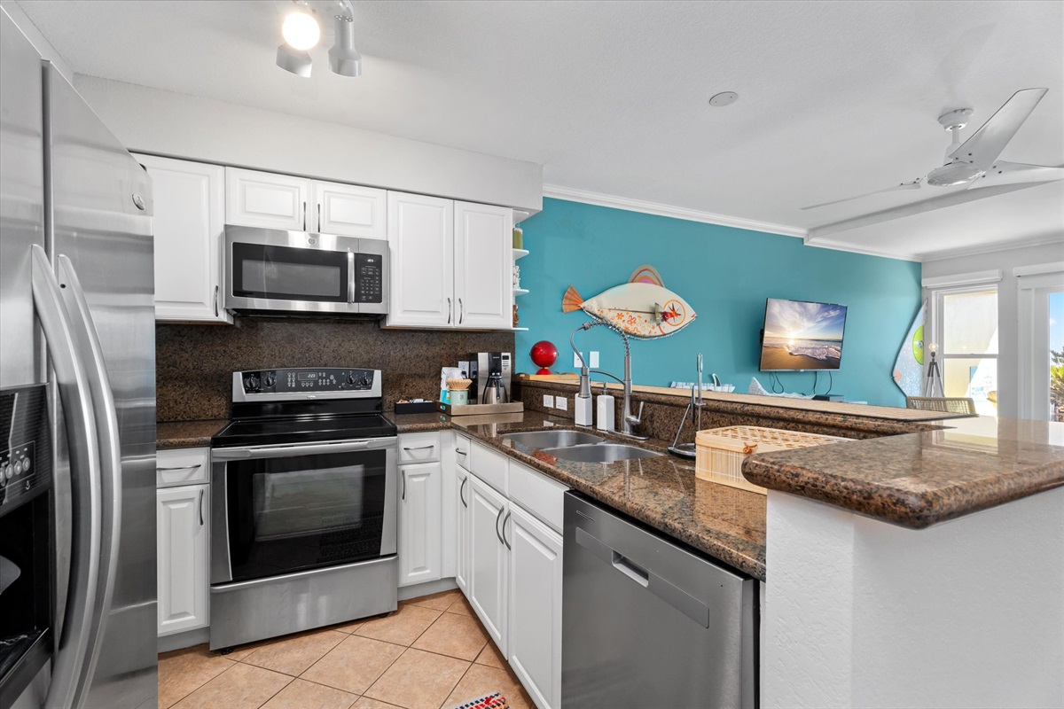 234655c2a23a42ef92eee24b98154d5a Large | Beachhouse | Texas | TX | Vacation Homes | Galveston | Crystal Beach | Kokomo | Breezy Days | Beachfront Elegance | Sunrise Serenity | Southern Sands Property Management, LLC