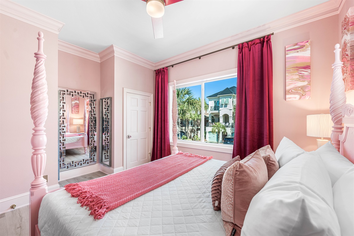 King Suite | Second Floor