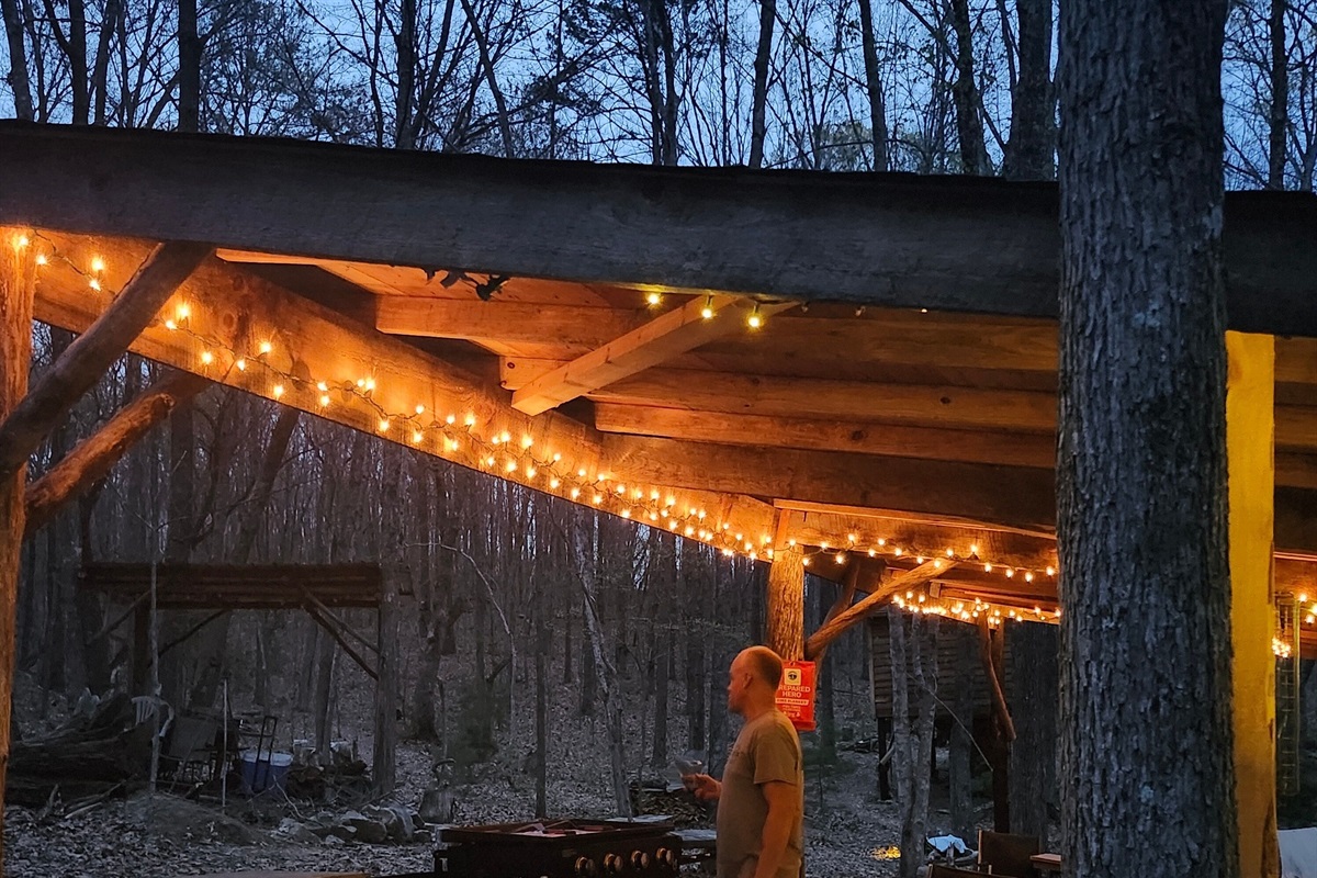 covered Outdoor cooking space