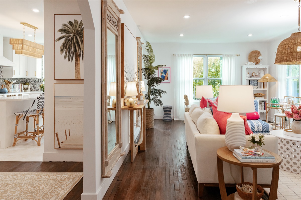 The parlor is tastefully designed for your comfort, from the Ralph Lauren accent pillows to lighting, decoration and comfortable seating.