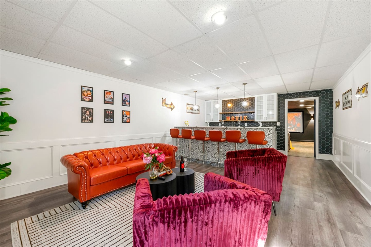 Theme Room