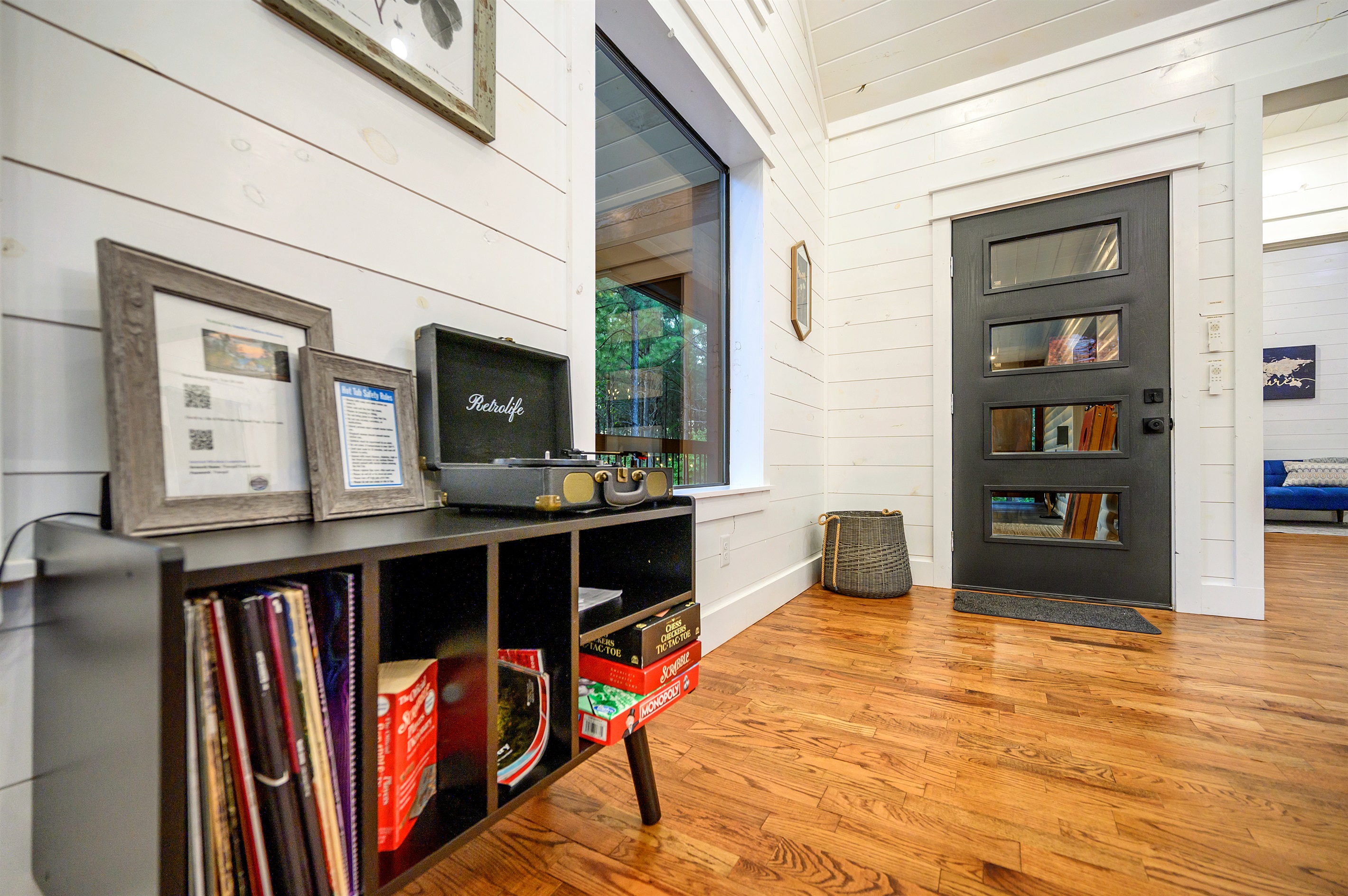 Another view of your record player.  This view faces your Back Deck / Bedroom areas