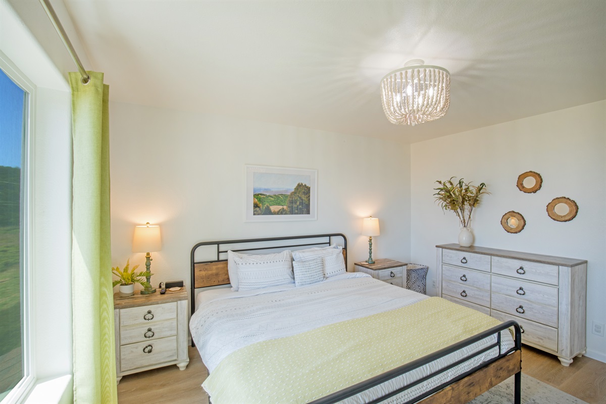 King size bed with comfortable bedding