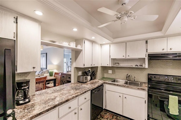 Full Kitchen