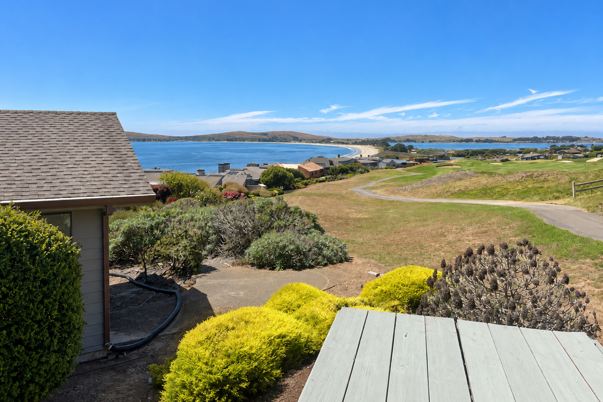 Ocean Views of Doran Beach and Bay views from Mstr Berm Suite #1 windows.