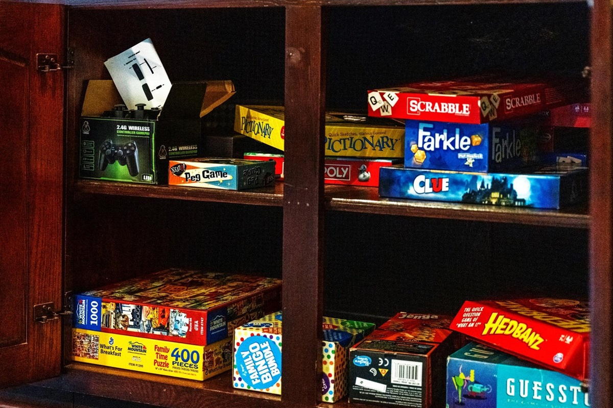 The game room is fully stocked with everything you need for hours of entertainment! From classic board games and card decks to exciting arcade games, it’s all here—no need to bring a thing.
