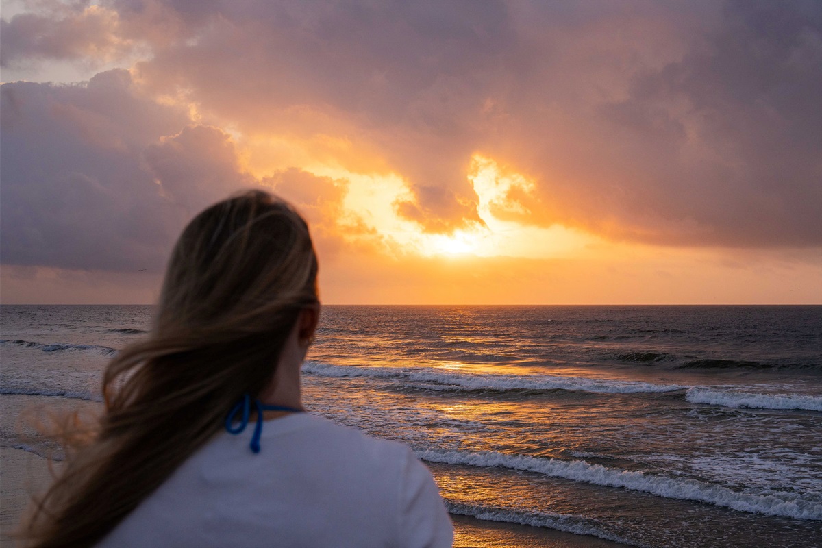 Dramatic sky, quiet water — end of a perfect Surfside day