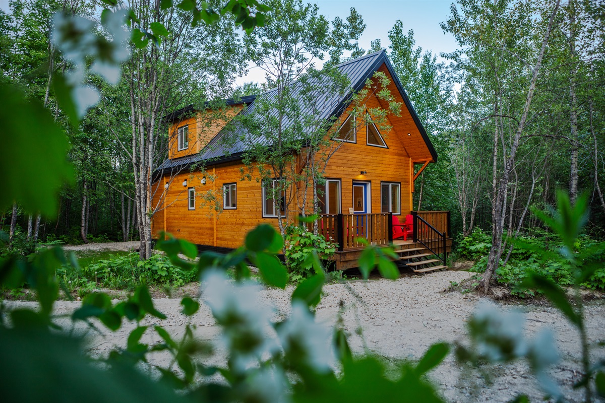 Side view of Akira Lodge