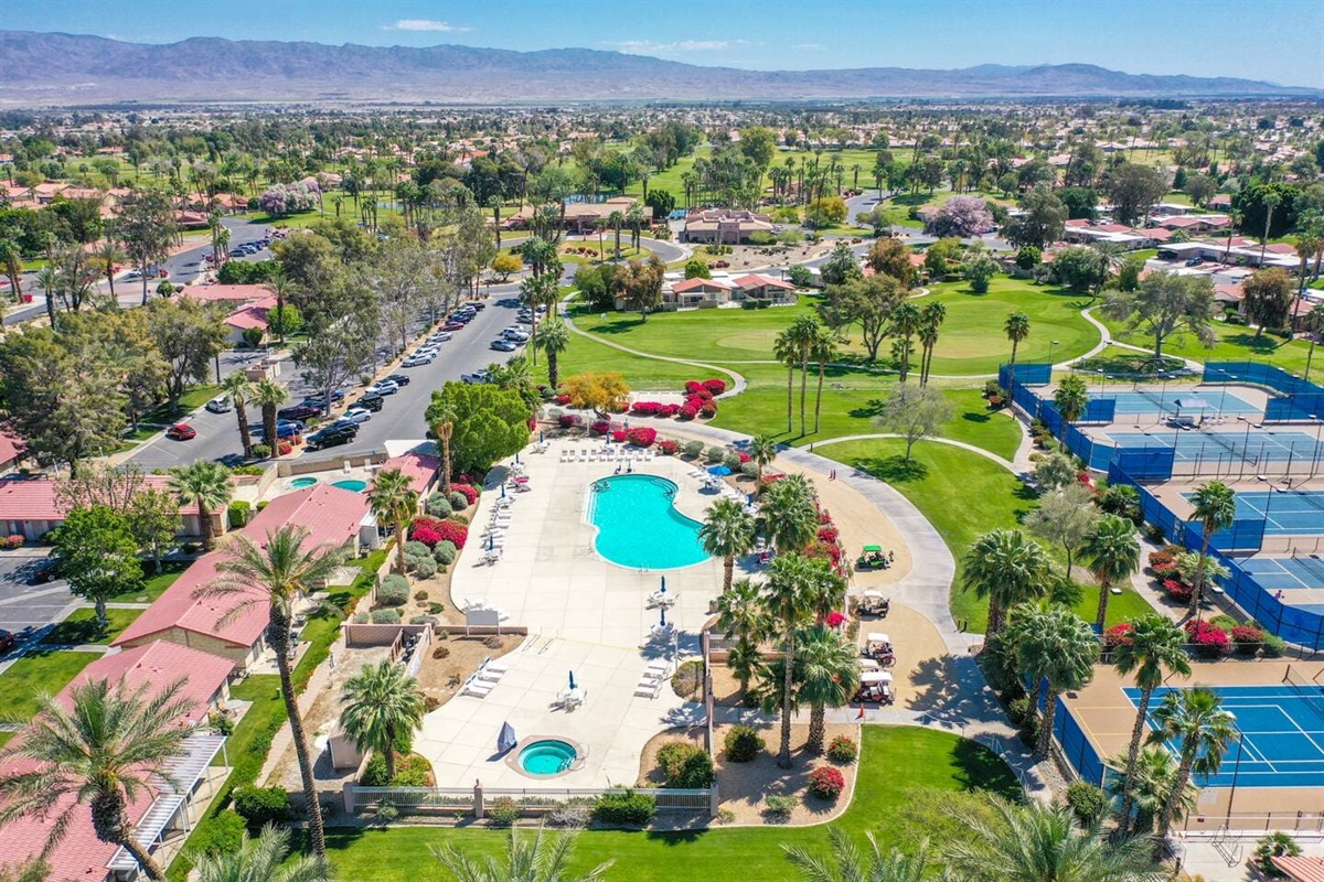 Indian Palms Country Club - more Courts and Club House