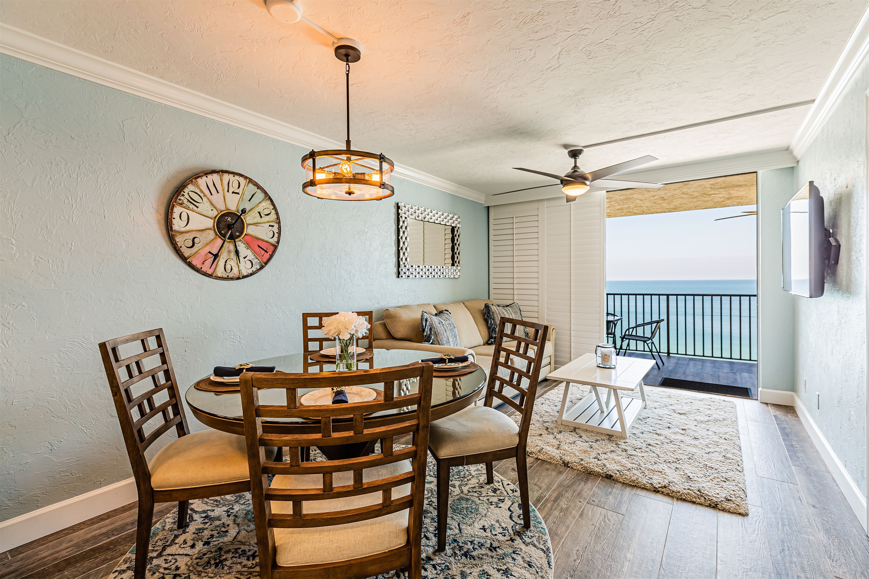 Beachfront condo with a gorgeous 180 degree unobstructed beach & ocean view