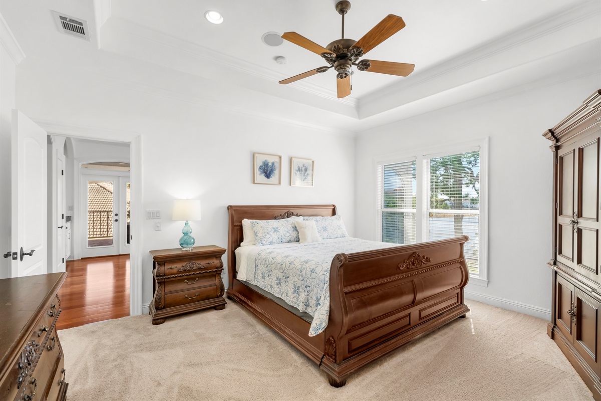 Upstairs Master off Game Room