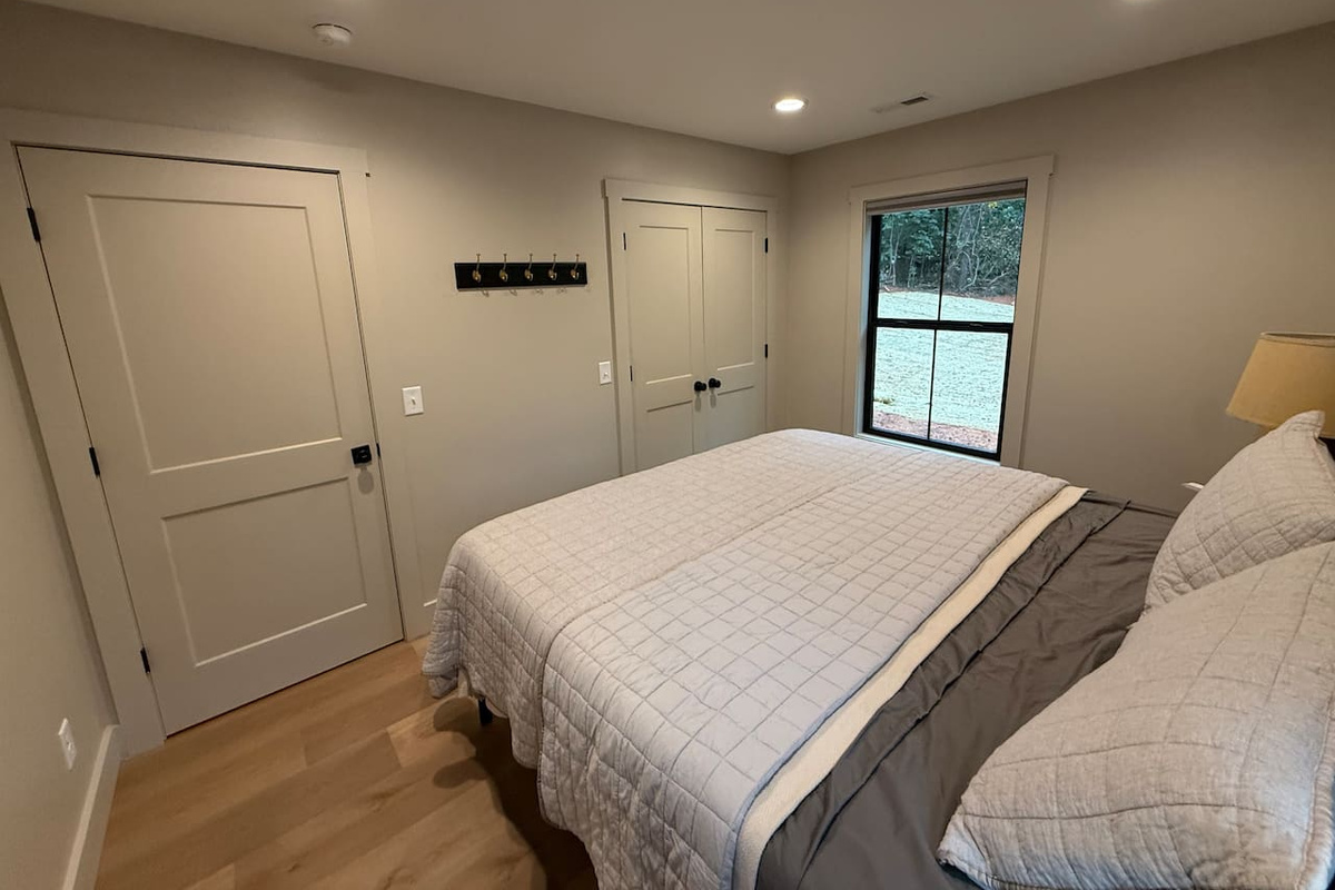 Bedroom 2 with King Bed
