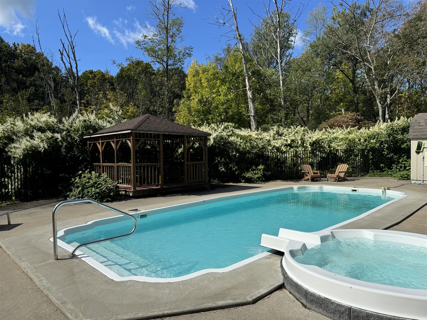 Hope Mill House heated saltwater pool!