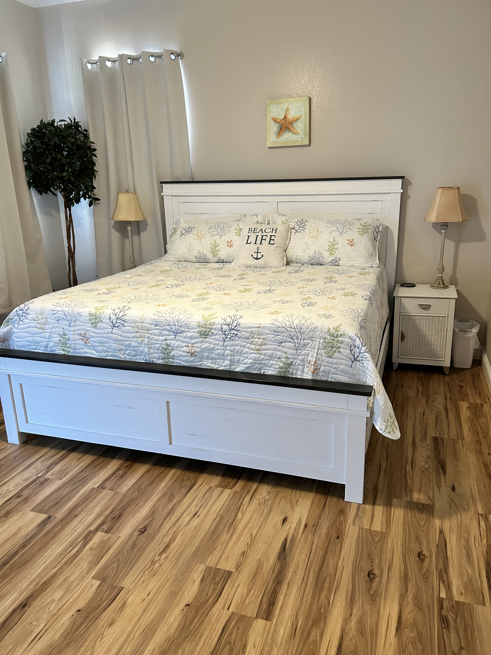 King size bed (Second-level)