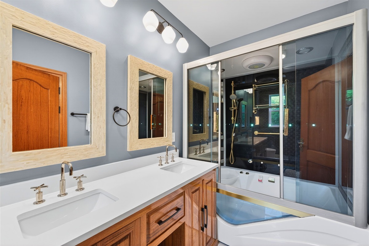 Ensuite Bath 5 - Steam/Sauna Shower | Rosewood Retreat | 2605 Palm Blvd, Isle of Palms, SC | IOP Escapes