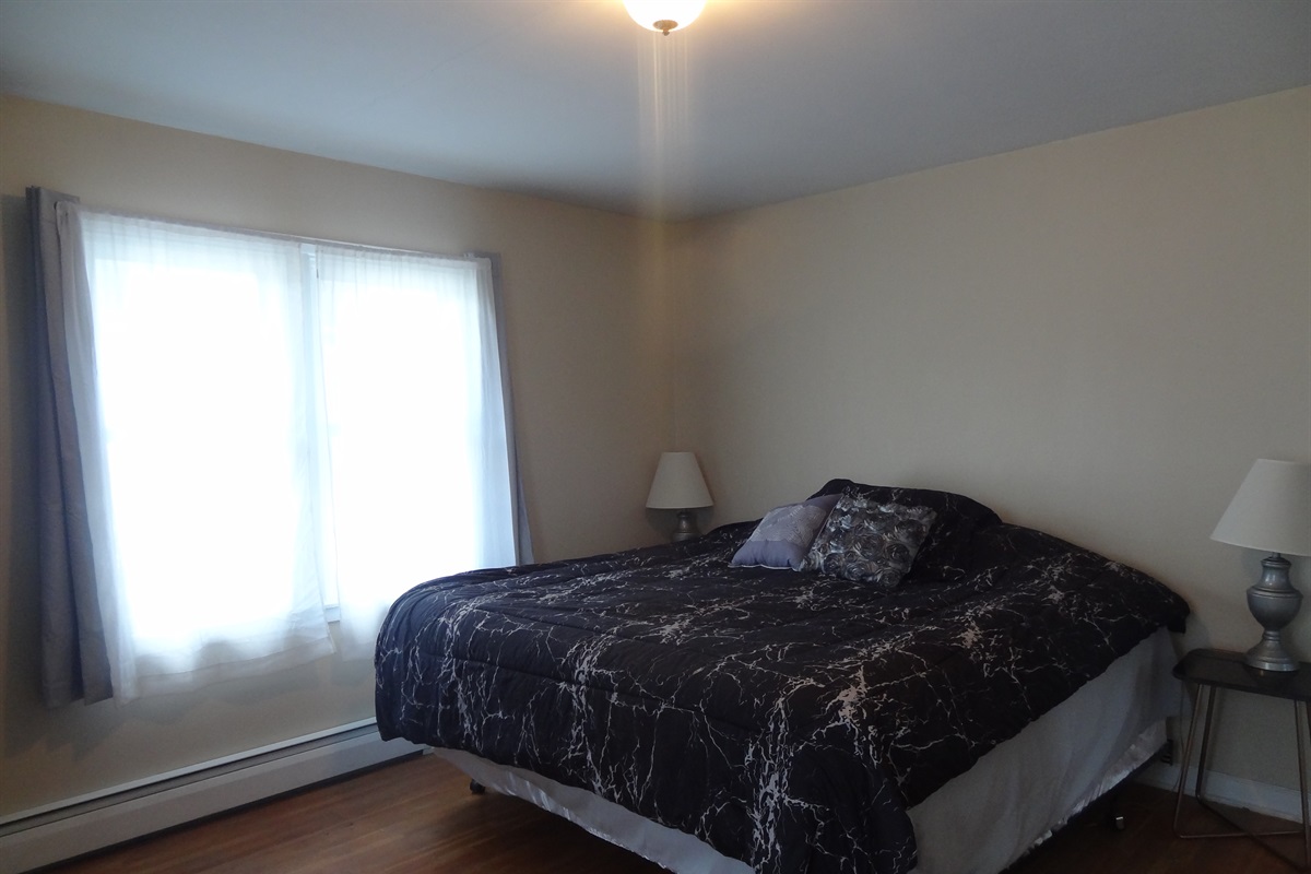 King bed with Roku smart TV