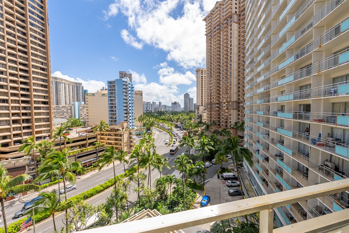 Street/city views of Waikiki from the lanai