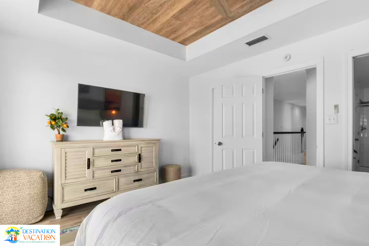 Bright bedroom comfort with effortless coastal style.