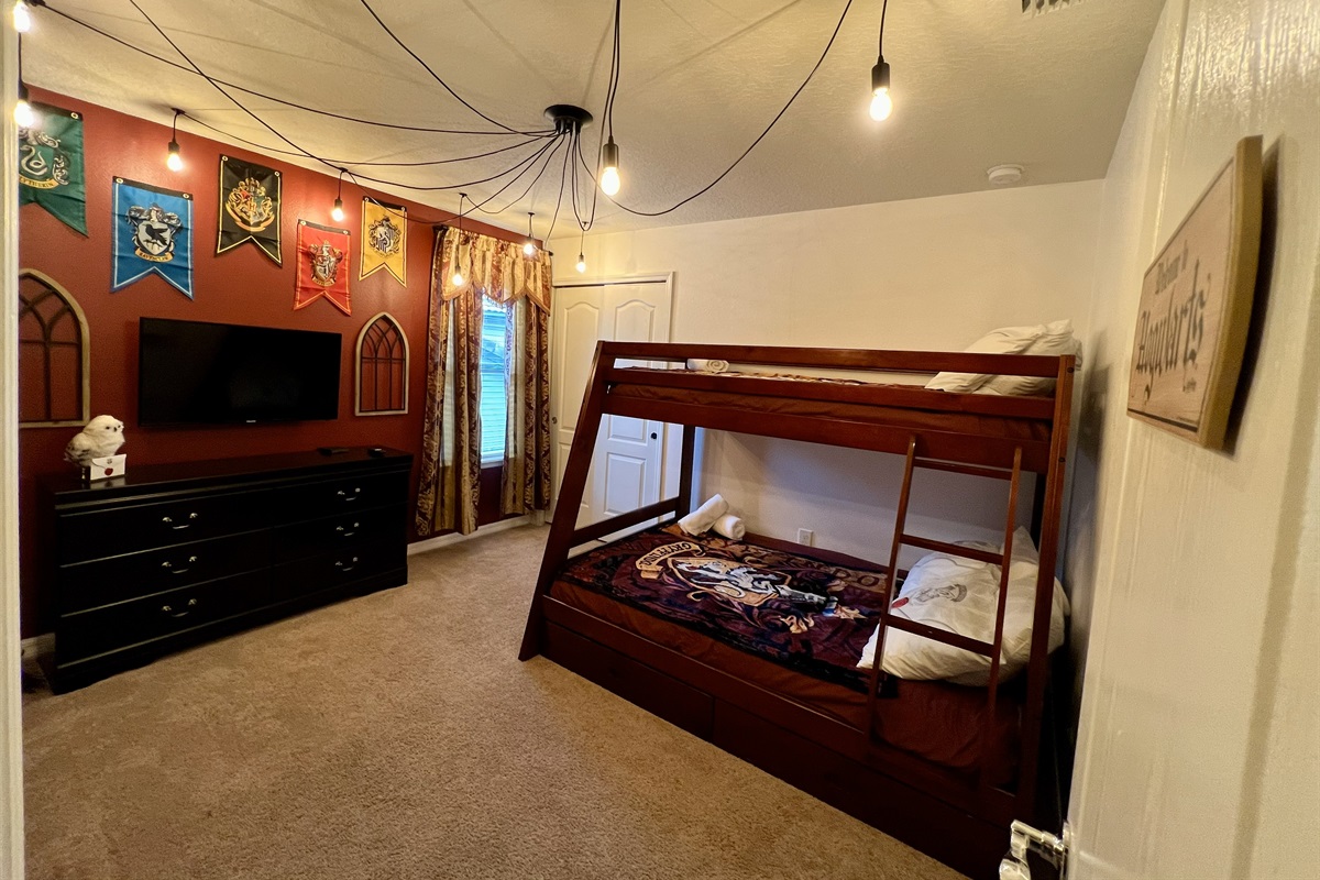 NEW Harry Potter themed bedroom!