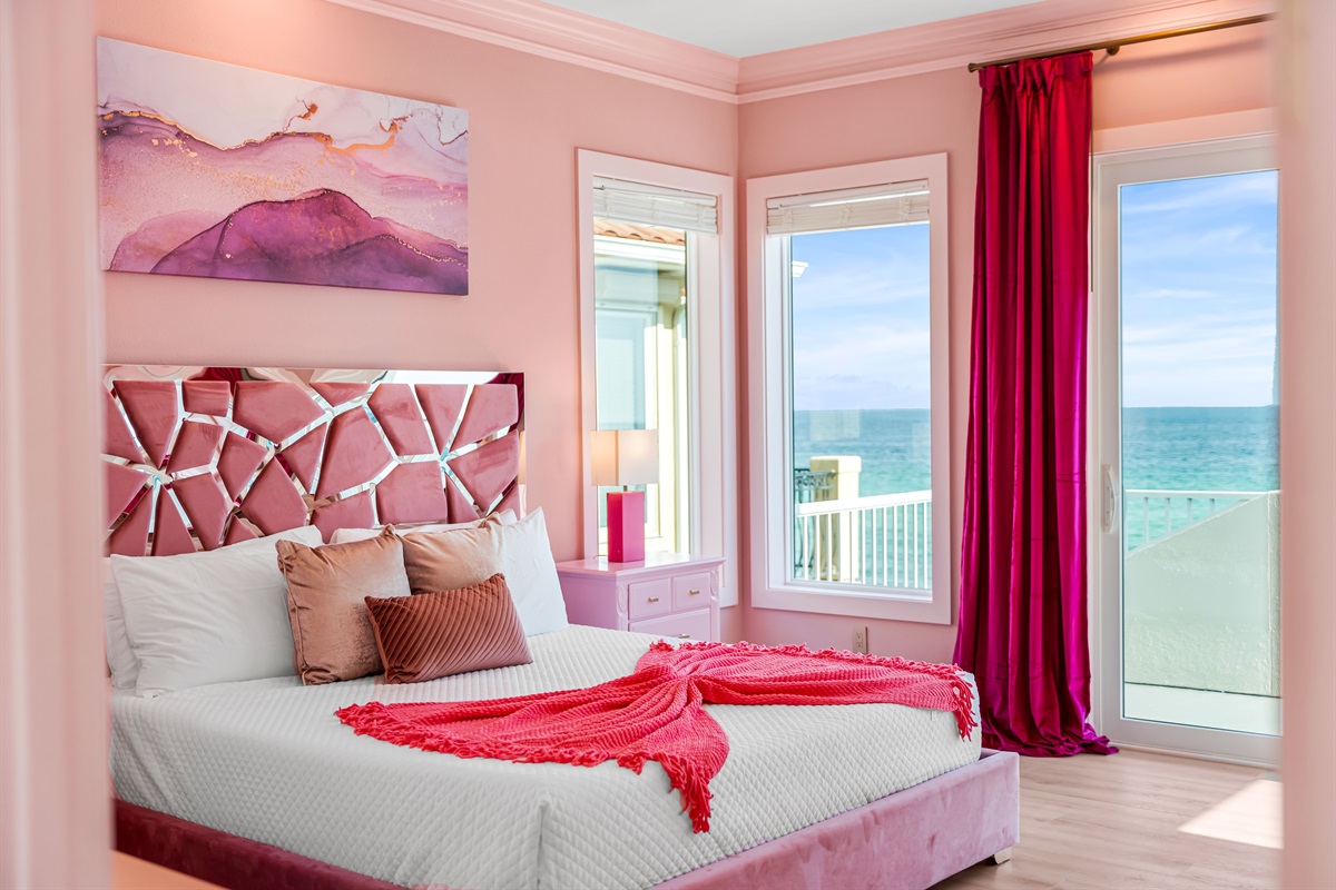Beachfront Master Suite | Third Floor