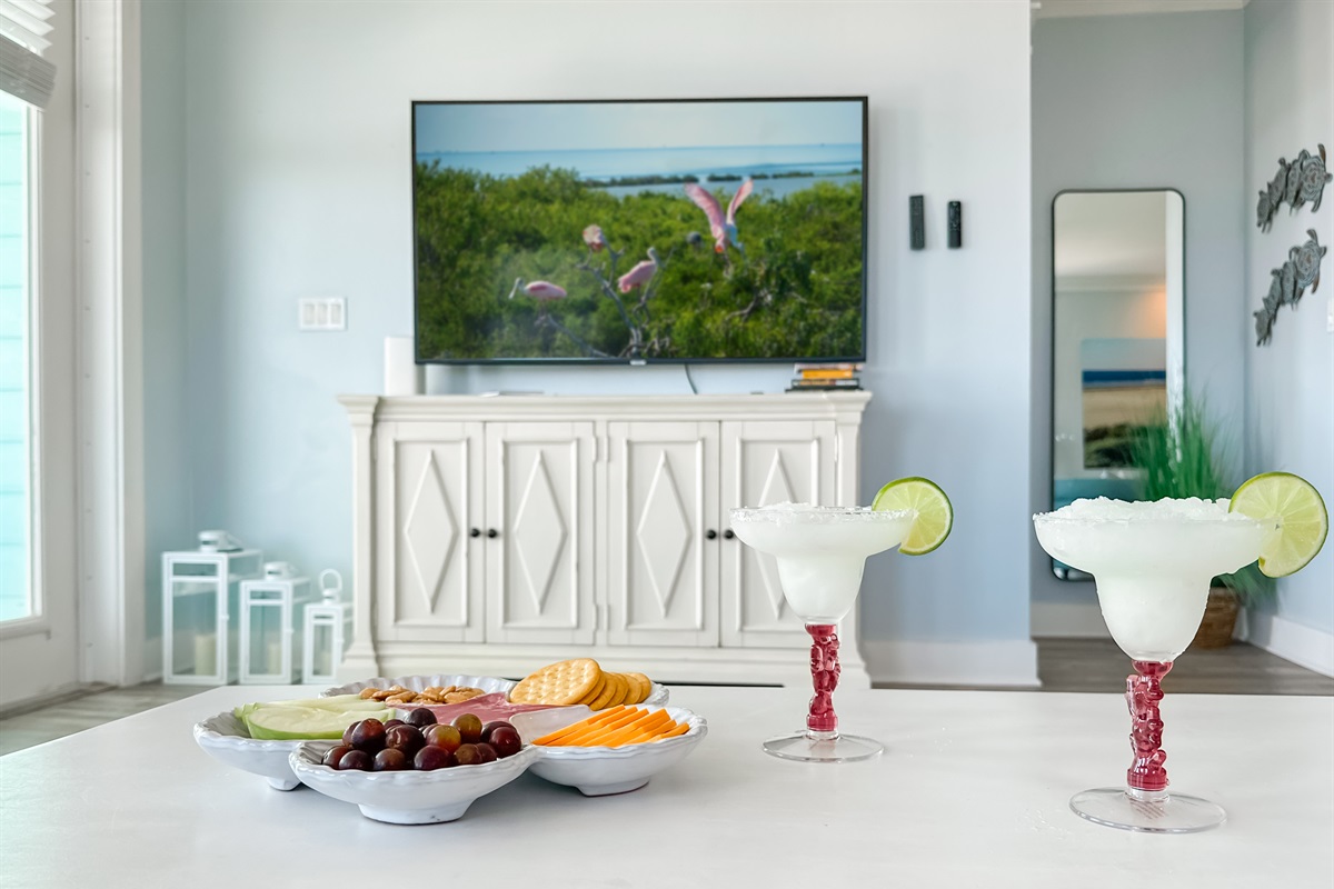 Enjoy your next gamily movie night on this 55" Ultra Smart TV!