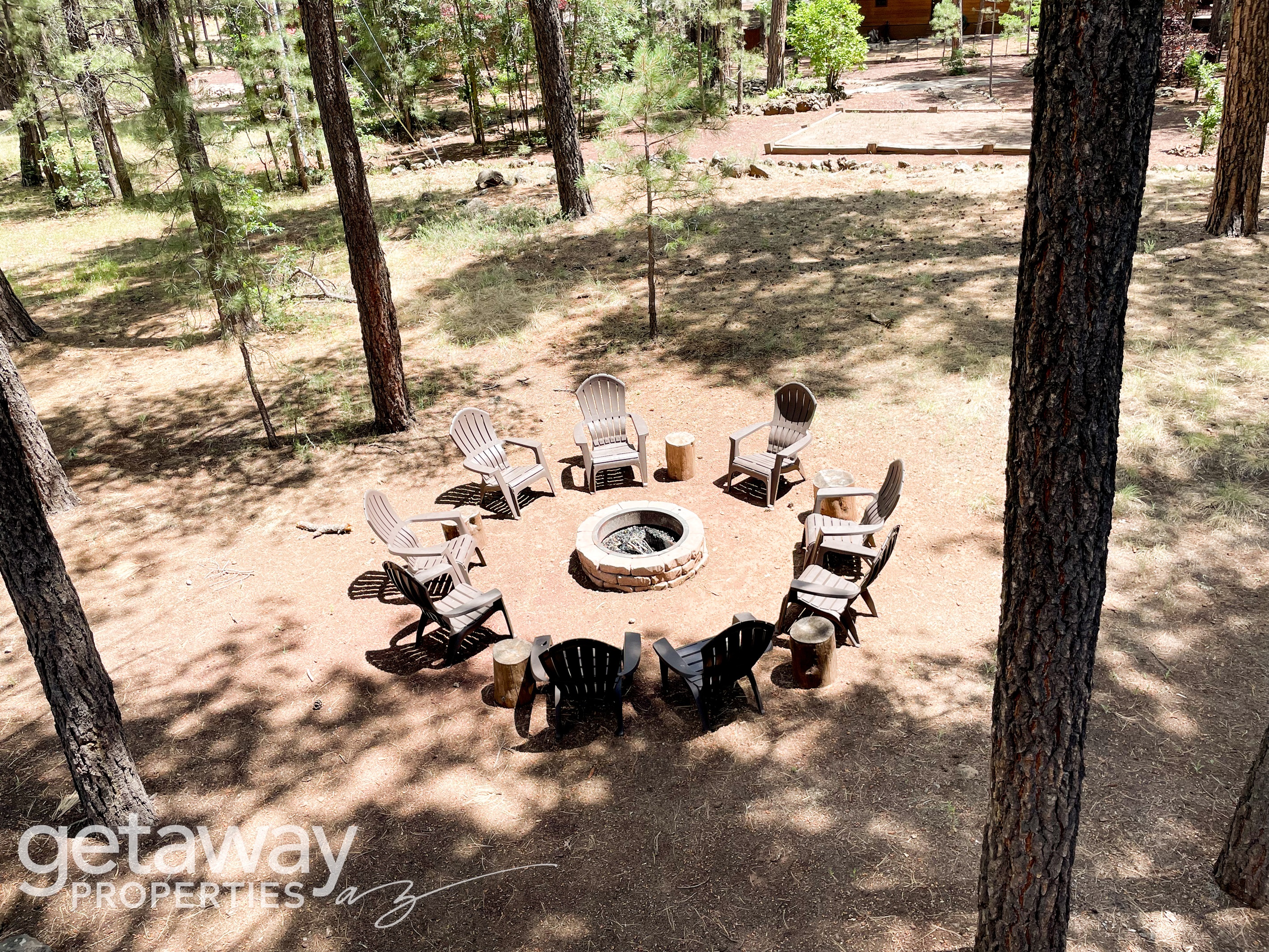 Gather around the fire pit for s’mores and unforgettable mountain nights.