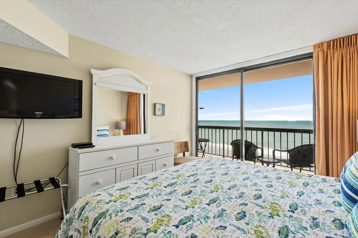 Oceanfront Main Bedroom with king and balcony access
