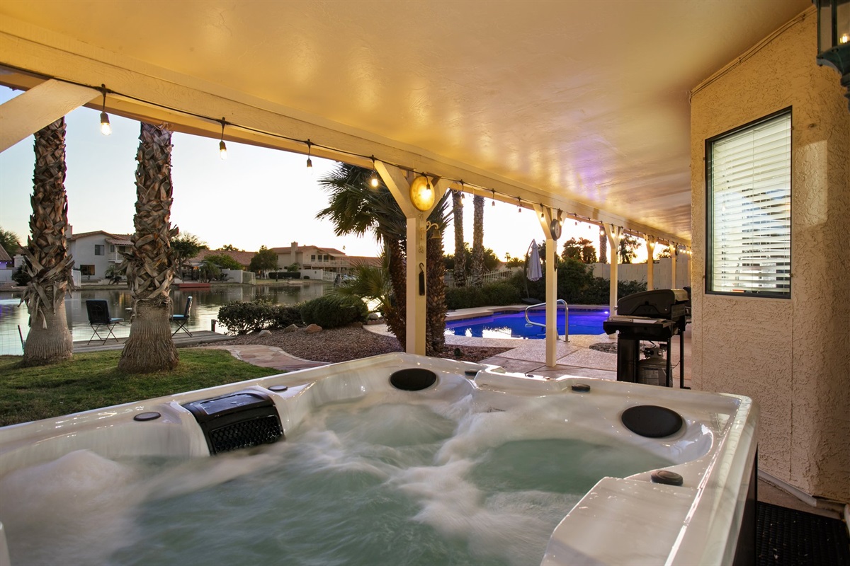 Lakefront Oasis w/ Pool & Hot Tub · Garden Lakes | 3 Bed 2 Bath — Lakefront Oasis w/ Pool & Hot Tub | 3b • 2bth, Avondale, Arizona — photo 57