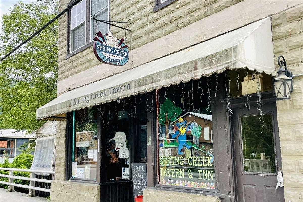 Spring Creek is a creekside tavern with excellent burgers, wings, and beer