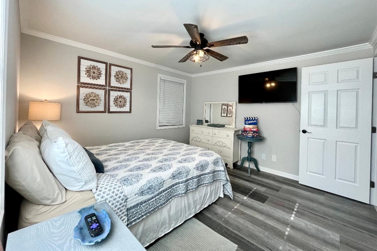 Bedroom #1 with a queen bed