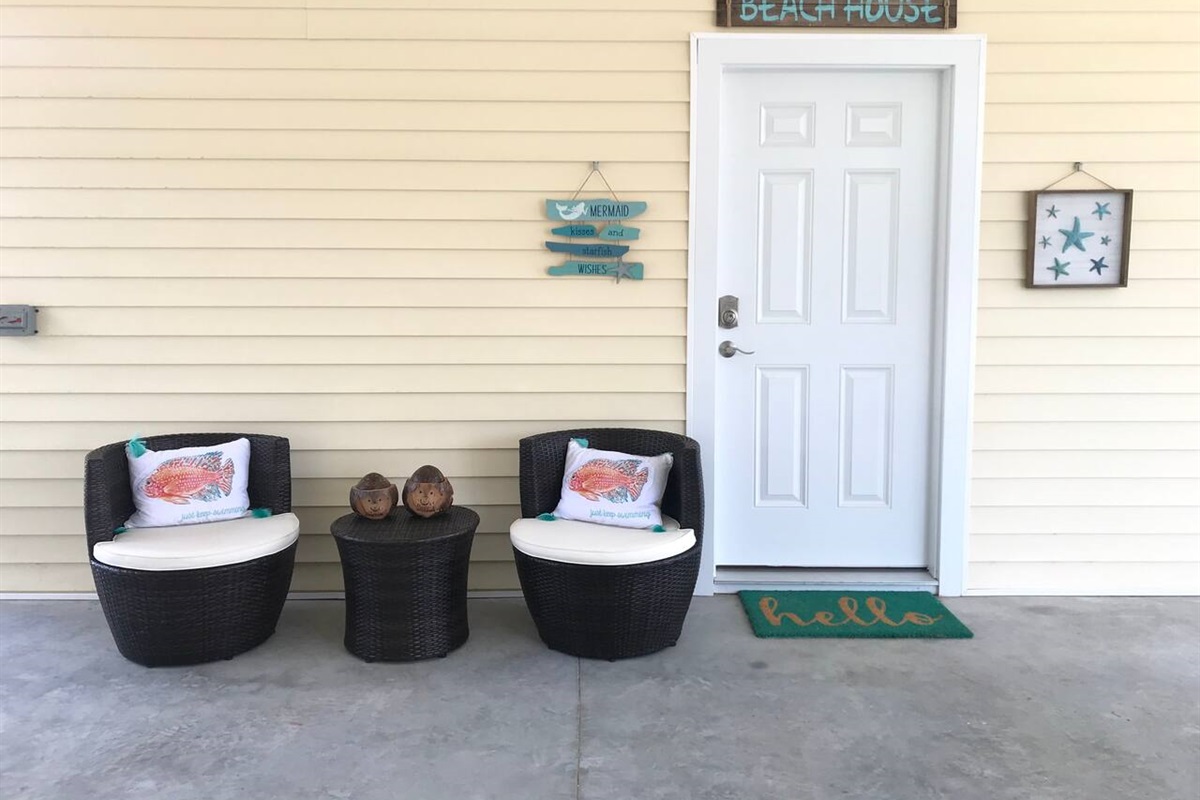 Drink your morning coffee on the patio and enjoy the ocean breeze. 