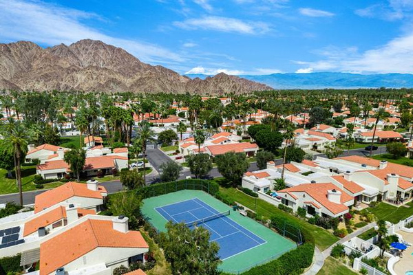 Pickleball court