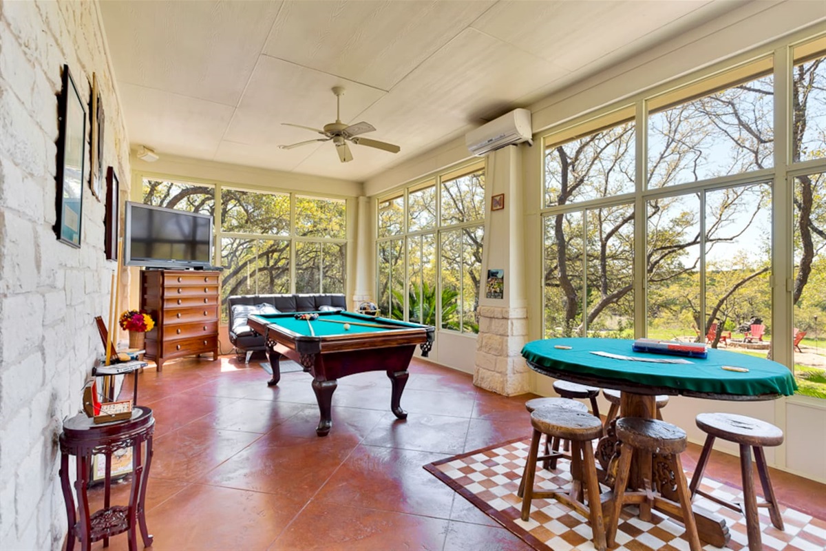 Game Room with wide screen TV