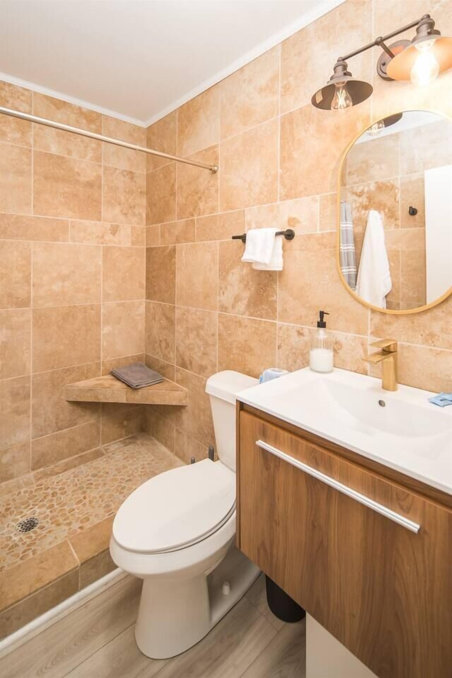 Unit 6: Full Bathroom (1 of 2) Bed & Bath Linens Provided