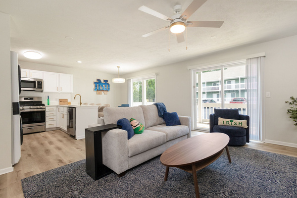 The Irish Retreat | 2BR/2BA Near Notre Dame | Private Balcony, photo 10