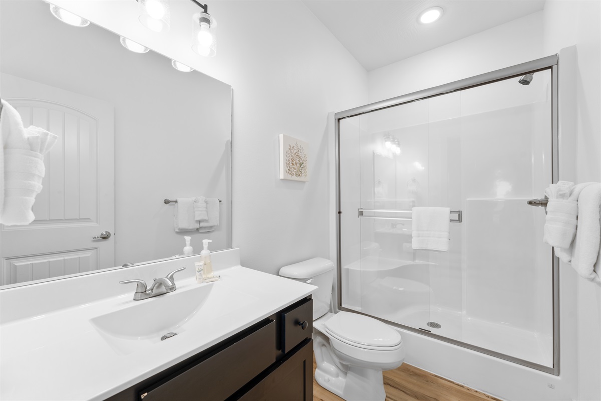 Upper Level King 1 Bath