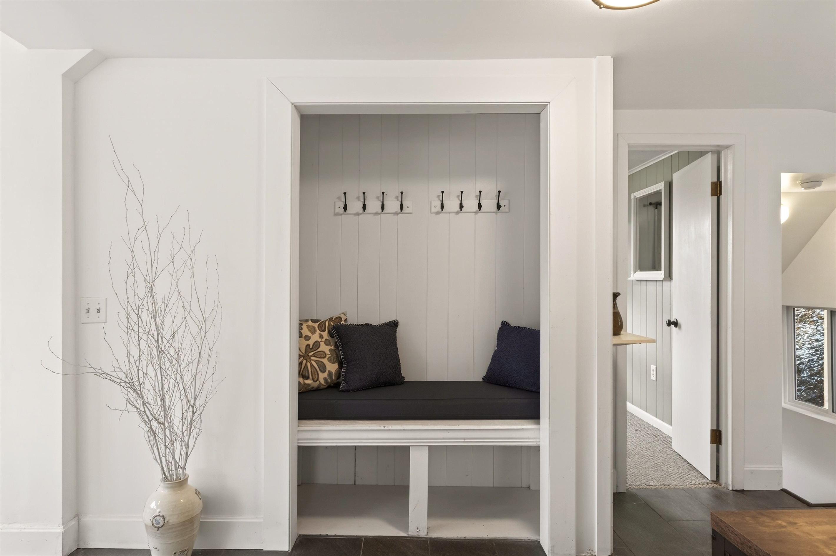 Entry level hall sitting nook