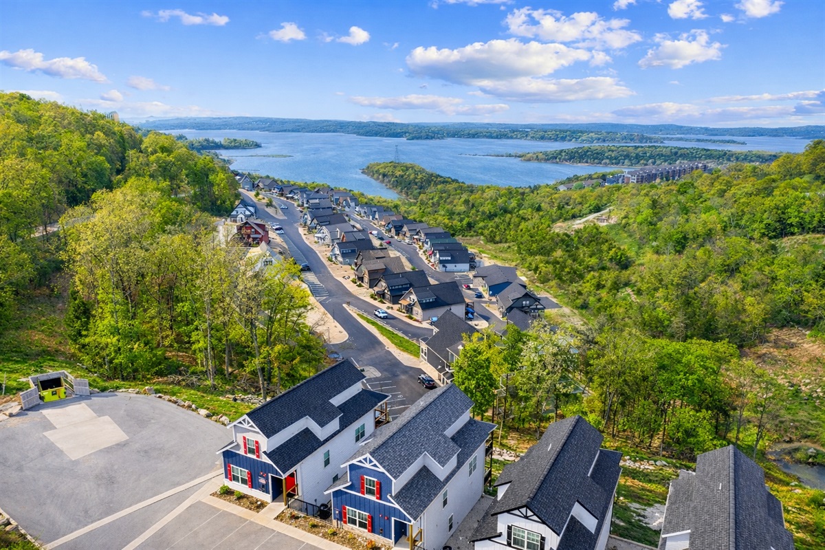 Short Flat Walk to the Amenity Core