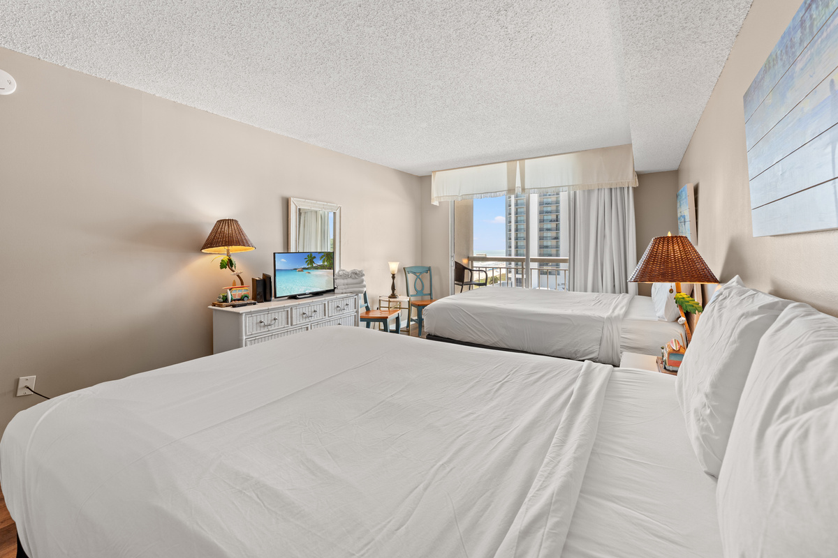 2nd Bedroom with 2 queen beds and balcony access